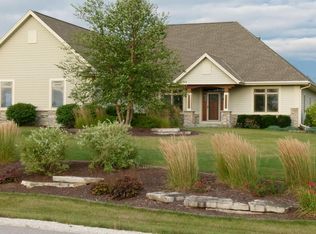 W330S8470 Isabelle Dr, Mukwonago, WI 53149