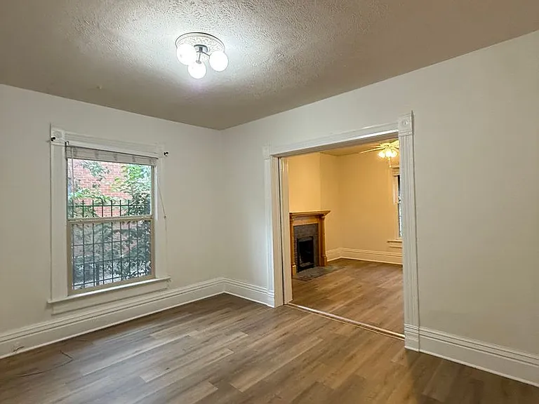 156 S Lincoln St — Photo 6