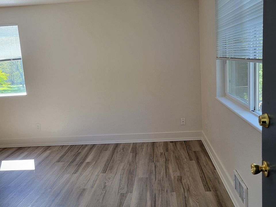 2nd Floor 1-bedroom, 1 bathroom apartment for $953