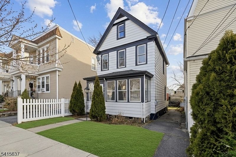 1st image of 48 Liberty St
