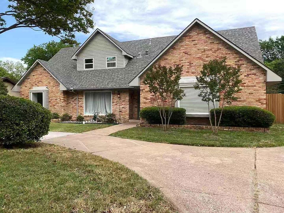 1st image of 2800 Rockbrook Dr
