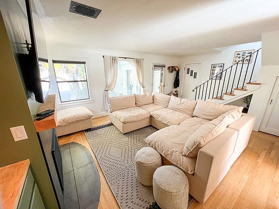 4th image of 10201 E River St