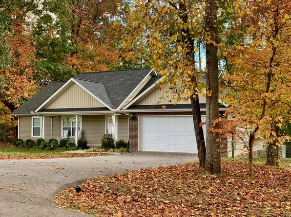 1562 Lake Villa Cir, Cookeville, TN 38506