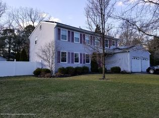 218 Smokerise Ln, Toms River, NJ