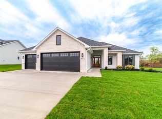 4512 Royal County Rd, Columbia, MO 65201