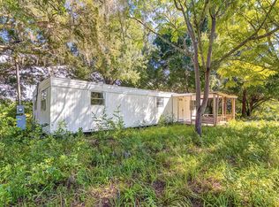 9569 Round Lake Dr, Weeki Wachee, FL 34613