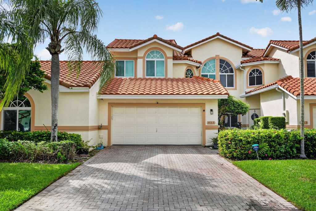 457 W PALM AIRE Drive, photo 8