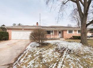 1990 Birkdale Dr, Columbus, OH 43232