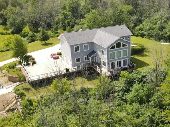 1115 Greendale ROAD, Sheboygan, WI 53081