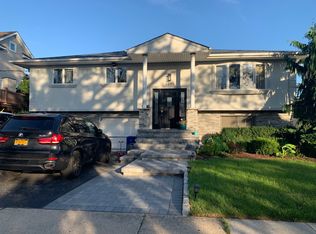 3245 Shore Rd, Oceanside, NY 11572