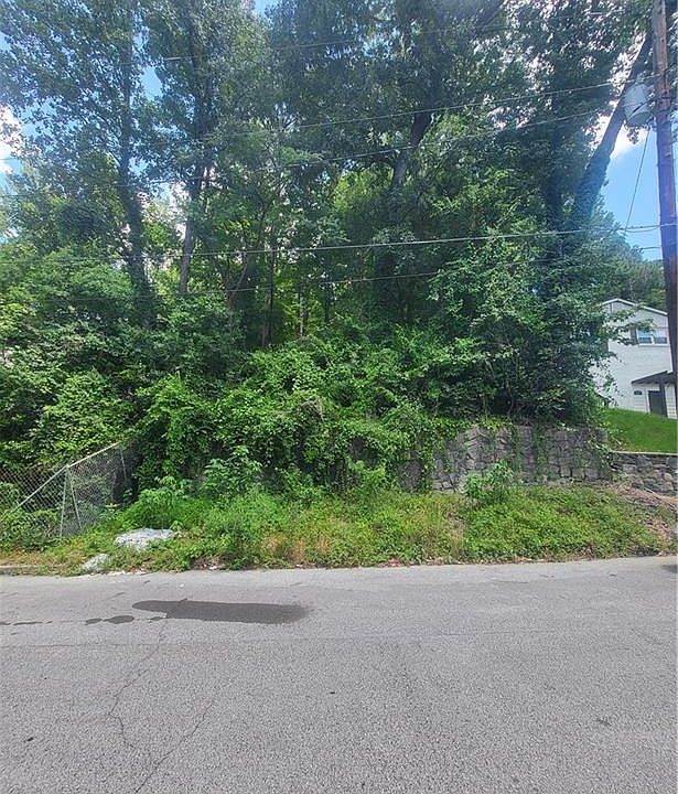 1st image of 275 Childs Dr NW