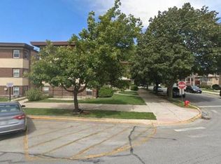 30 Conti Pkwy #1C, Elmwood Park, IL 60707