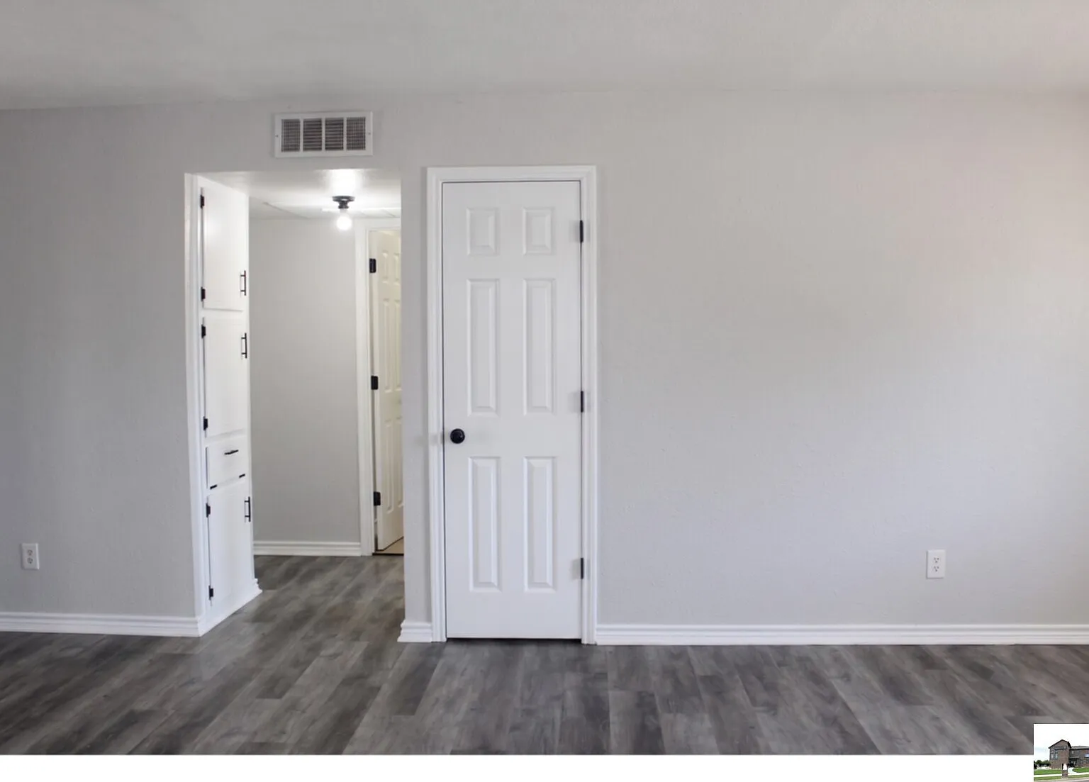 2 bed, 1.0 bath, 1008 sqft, $700 — Photo 4