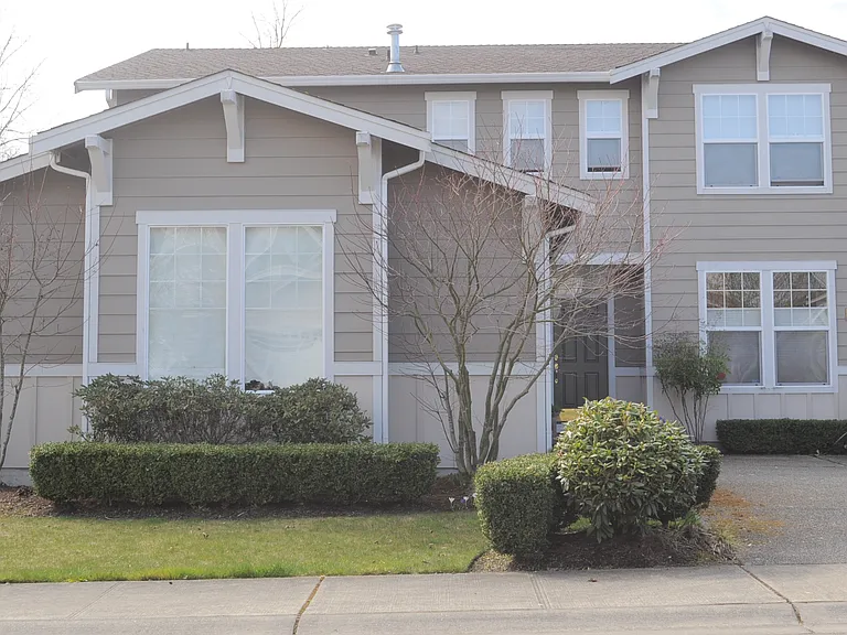 551 Quincy Ave NE — Photo 27