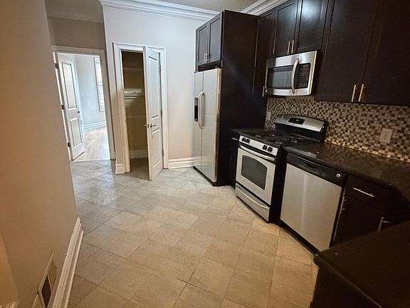 2nd image of 377 Baldwin Ave #2R