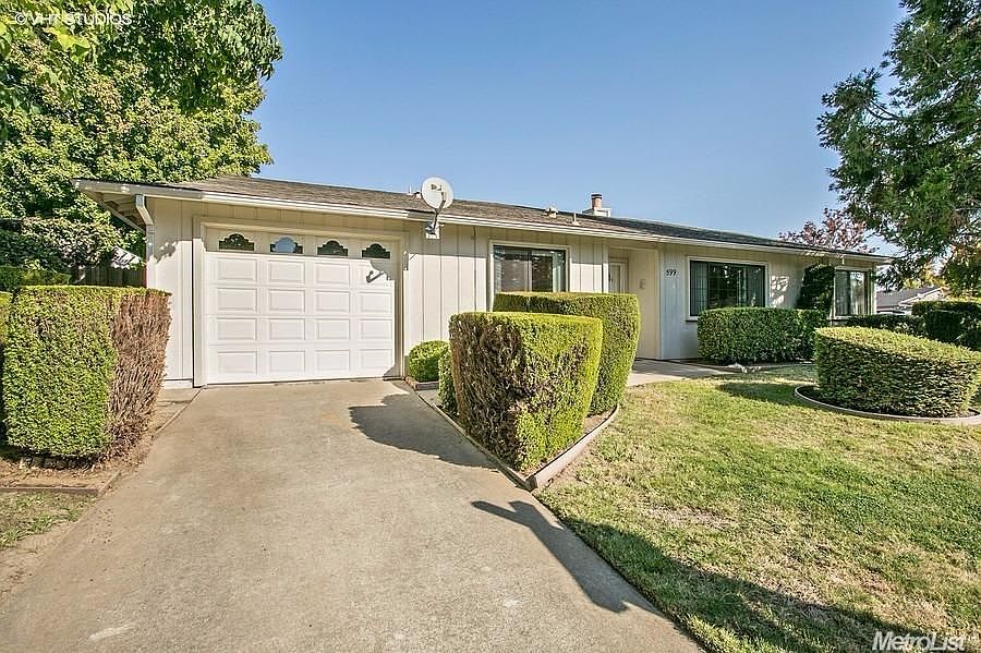 1st image of 599 De Mar Dr