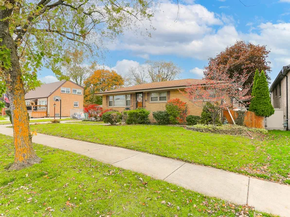 8236 Laramie Ave, Burbank, IL 60459