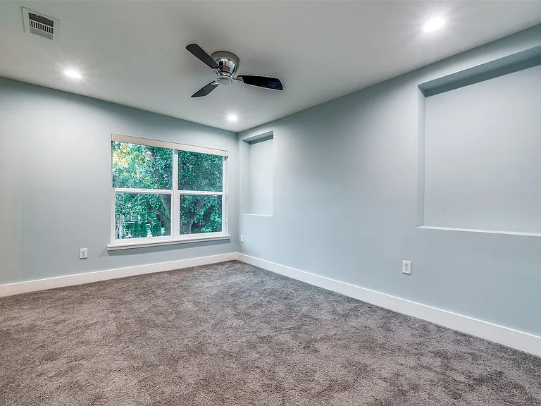 5908 Melshire Dr — Photo 12