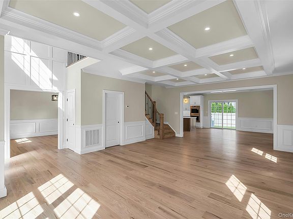 5th image of 52 Linden Avenue