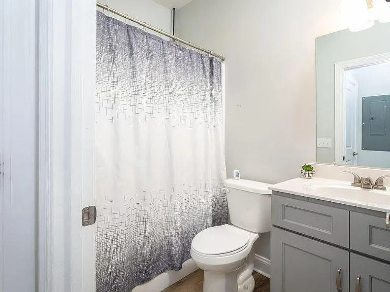 2664 Greenport Dr — Photo 14