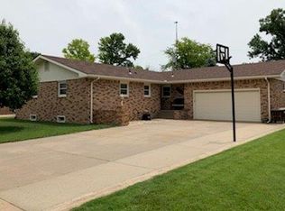 3725 Robin Rd, Great Bend, KS 67530