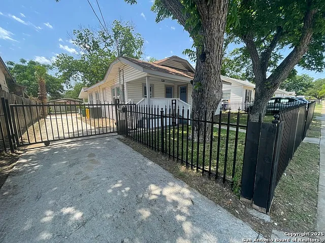 154 Octavia Pl — Photo 5