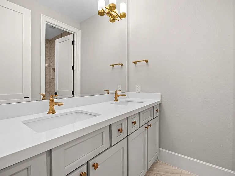 14008 Memorial Reserve Pl — Photo 9