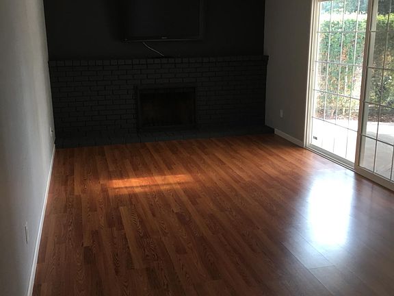 5th image of 2753 Scottsdale Dr