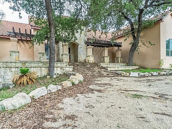 2nd image of 13555 Sleepy Oaks Ln