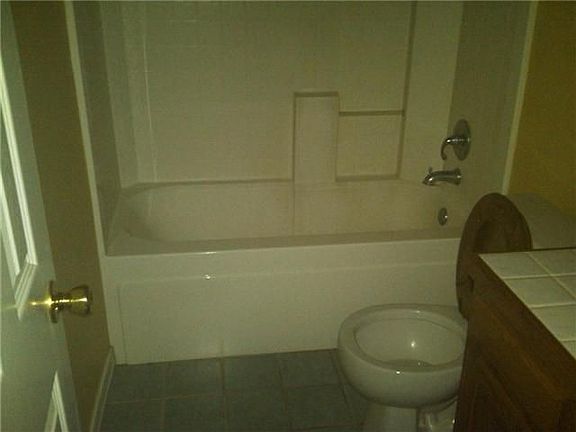 4th image of 1704 Birnam Wood St