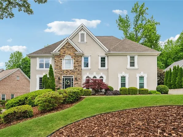 641 Lake Overlook Dr, Canton, GA 30114