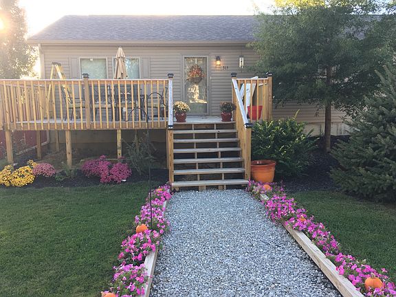 Front Entrance with deck