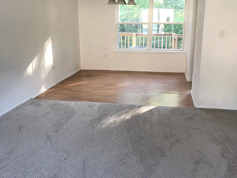 4 Cherokee Dr — Photo 4