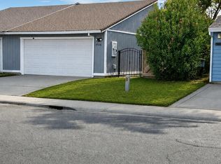 7516 Whisperwillow Dr, Sacramento, CA 95828