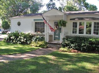 746 Harvard St, Oconomowoc, WI 53066