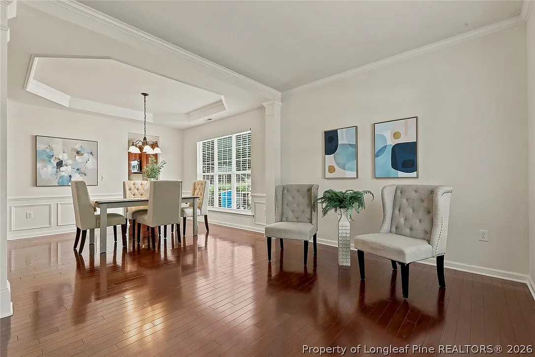 4 bed, 2.5 bath, 2577 sqft, $2,395 — Photo 2