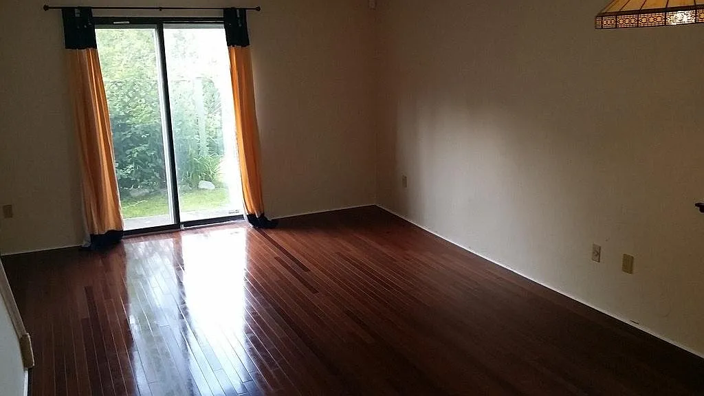 2 bed, 961 sqft, $2,495 — Photo 2