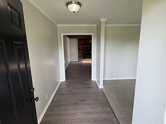 4th image of 529 Des Moines Dr