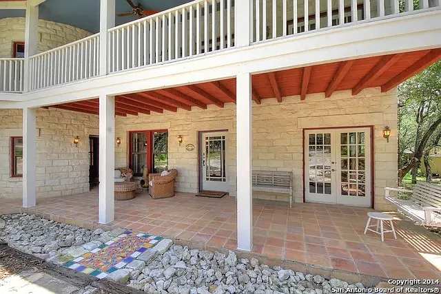 5 bed, 5.5 bath, 5637 sqft, $3,950 — Photo 4