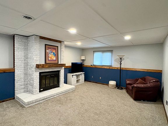 4th image of 1709 Terrace Dr