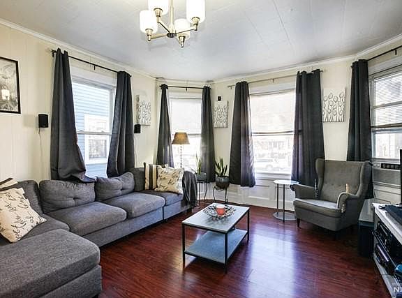 3rd image of 517 Summer Ave #519