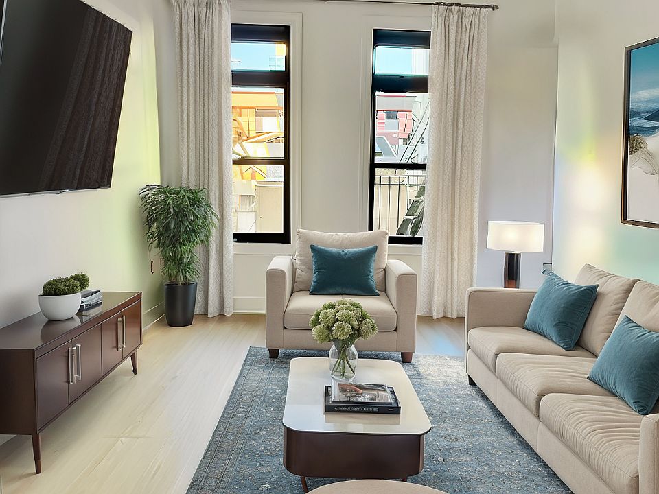 1st image of 307 W 39th St APT 4C