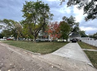 109 E 2nd St, Glasco, KS 67445