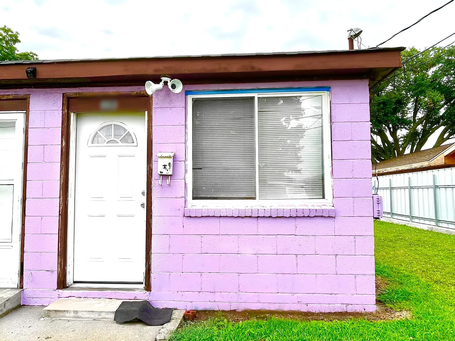 1 bed, 1000 sqft, $900 — Photo 1