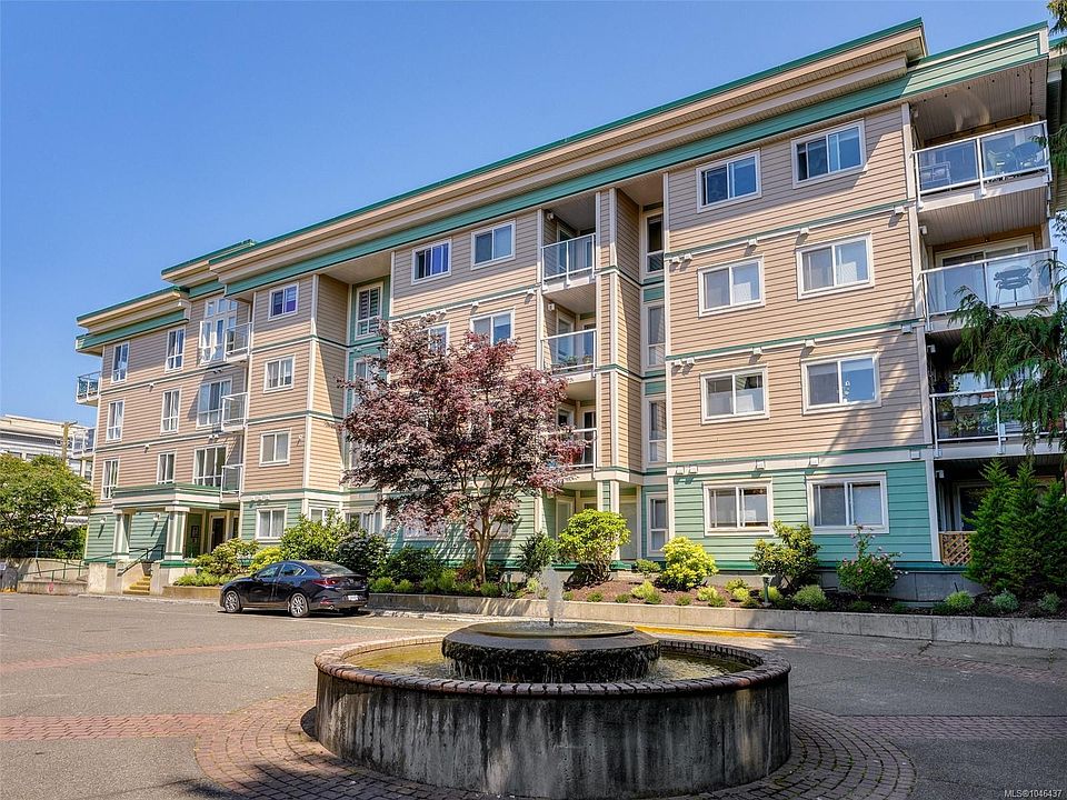 1st image of 689 Bay St #306