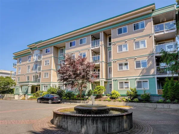 689 Bay St #306, Victoria, BC V8T 5H9