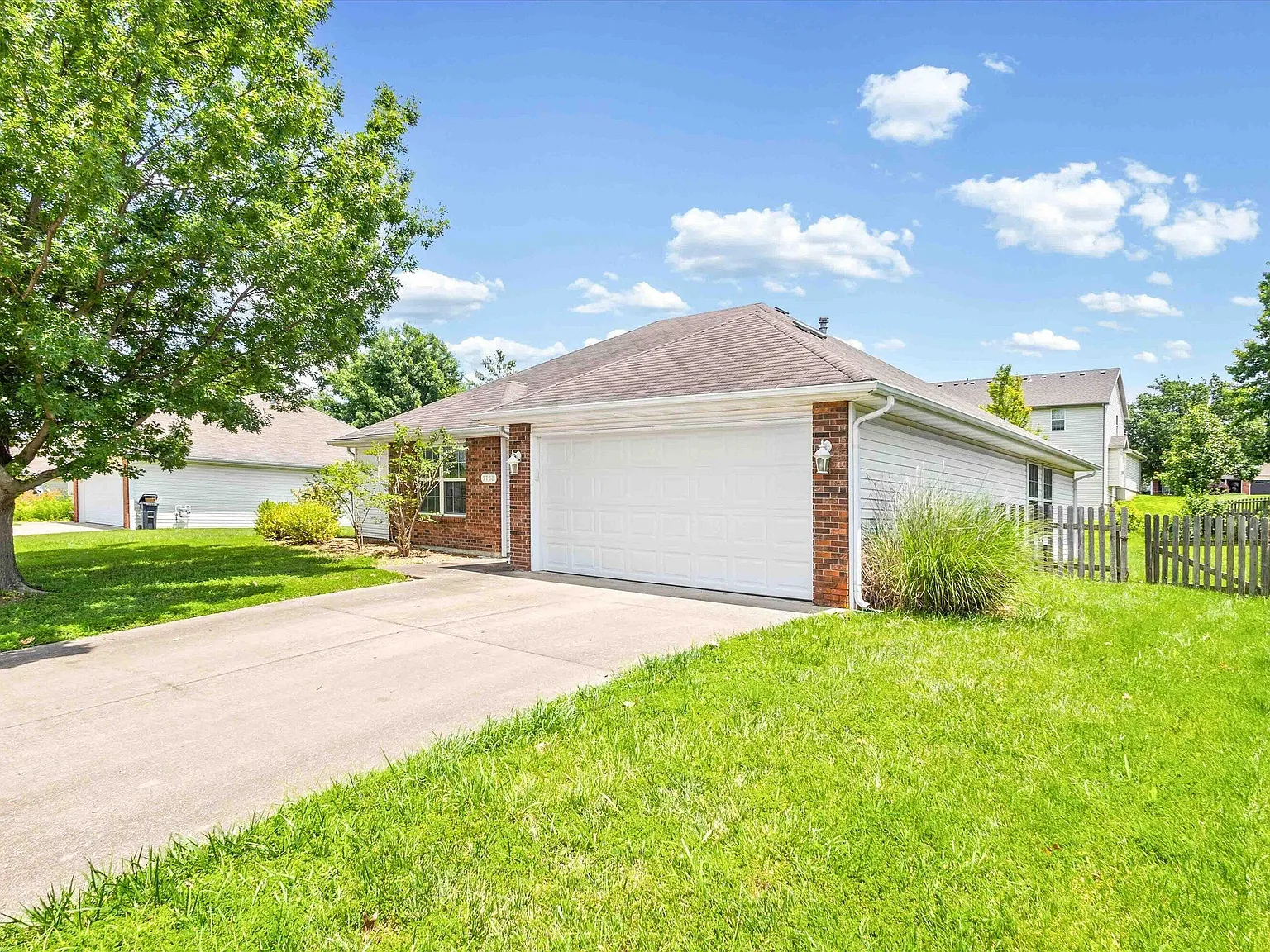 3 bed, 1436 sqft, $1,850 — Photo 3