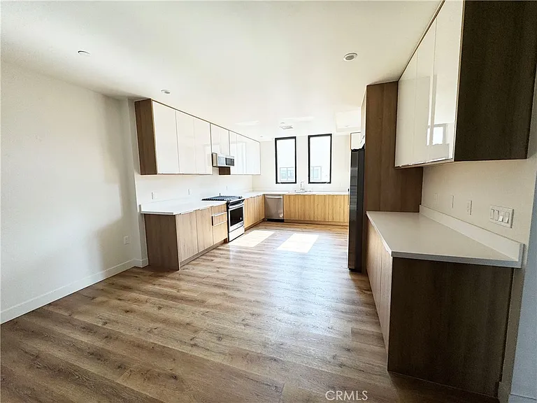 501 N Santa Anita Ave #B — Photo 6