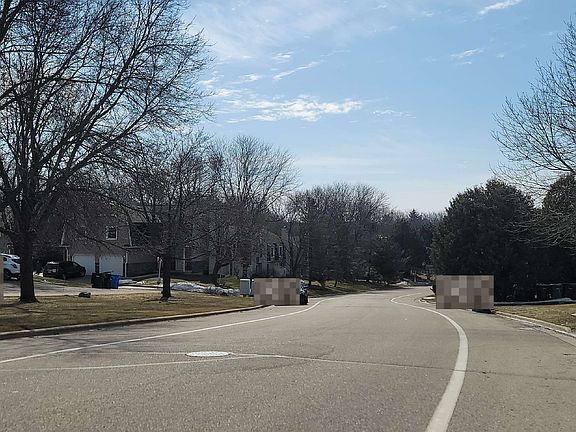 4th image of 986 Hemlock Dr