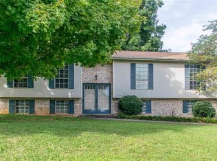 5135 Creek Bend Cir NW, Cleveland, TN 37312